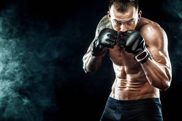 Peleador Callejero Luchando Jaula Boxeo Fondo Con Luces Humo Acción — Foto de Stock