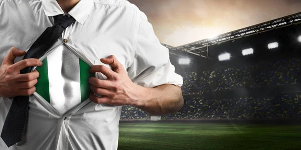 Nigeria fútbol o fútbol partidario mostrando bandera —  Fotos de Stock