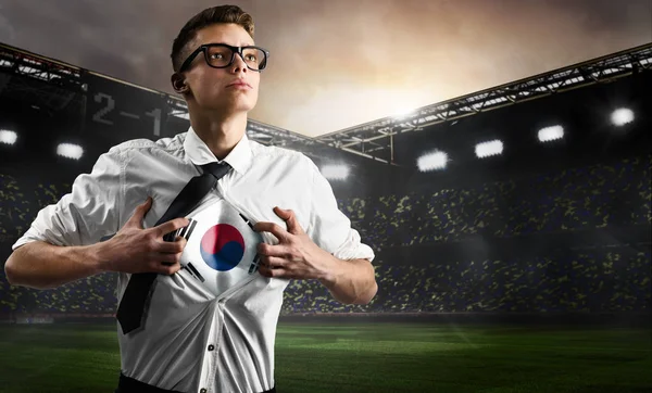 Coreia futebol ou torcedor de futebol mostrando bandeira — Fotografia de Stock