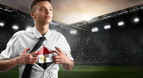 Єгипет футбол або футбол прихильником показ прапор — стокове фото