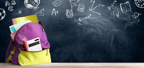 Zurück zum Schulrucksack. — Stockfoto