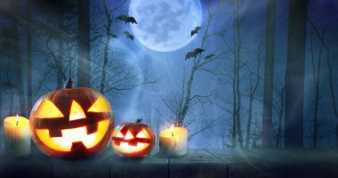 Halloween pumpkins ormandaki