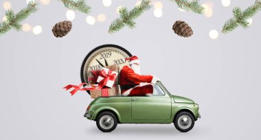 Noel Baba arabaya geri sayım yapıyor