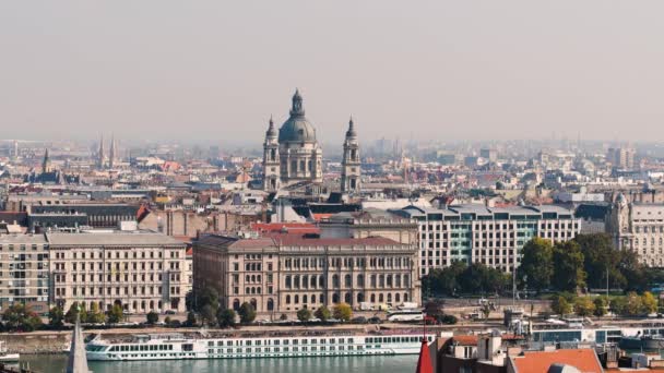 Вид Будапешт Святой Стефан Феллика Городской Пейзаж Река Дунай Венгрия — стоковое видео