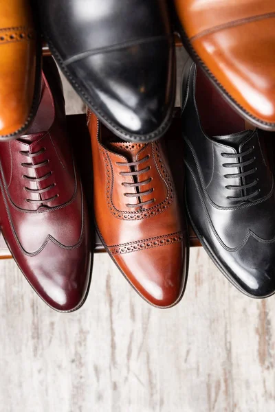 Hombres calzado boutique tienda —  Fotos de Stock