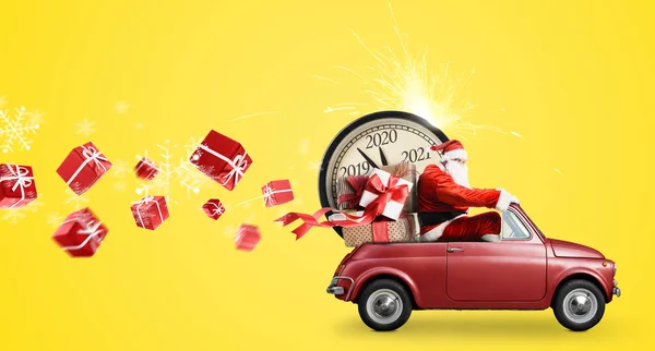 Kerstman aftellen op auto — Stockfoto