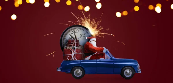 Weihnachtsmann-Countdown auf Auto — Stockfoto