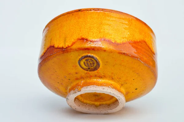 Oranžový tradiční japonský keramský pohár — Stock fotografie