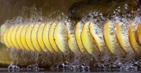 Pommes Terre Tranchées Spitalyu Frit Dans Graisse Bouillante — Photo