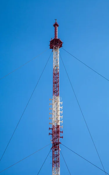 Mastro de rádio para suportar antenas — Fotografia de Stock