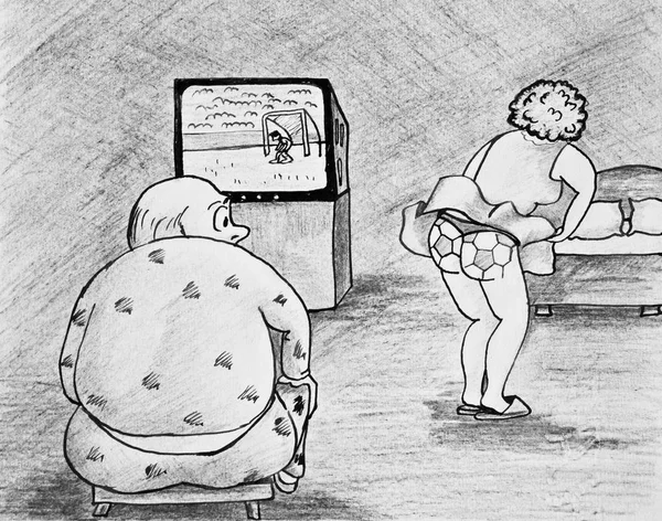 Мужчина Смотрит Футбол Телевизору Жена Пытается Привлечь Себе Внимание — стоковое фото