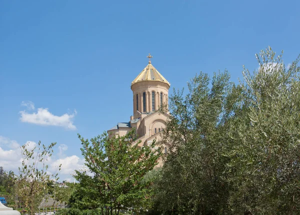 Den Heliga Trefaldighetskyrkan Tbilisi Detta Den Största Katedralen Den Georgiska — Stockfoto