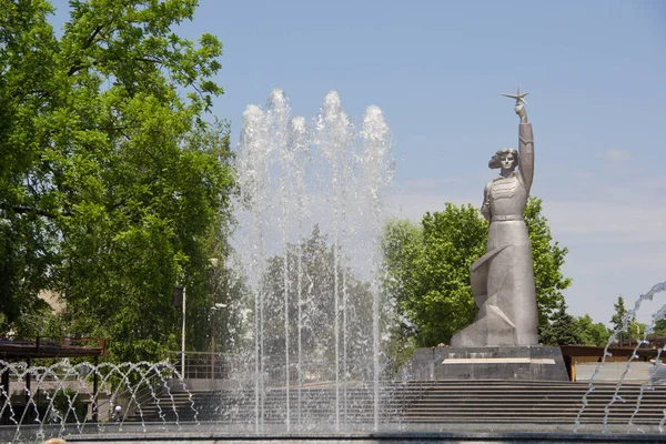 Krasnodar Rusland May25 2018 Fontein Sculptuur Aurora Alexander Boulevard Krasnodar — Stockfoto
