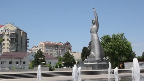 Krasnodar Rosja May25 2018 Fontanny Rzeźby Aurora Alexander Bulwarze Mieście — Wideo stockowe