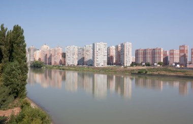 Krasnodar, Rusya - 4 Ağustos 2012: Krasnodar şehir görünümünü. Krasnodar Güney Rusya'nın önemli bir bölgesel şehir