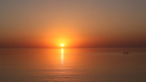 Hermosa Puesta Sol Mar Mar Tranquilo — Vídeos de Stock