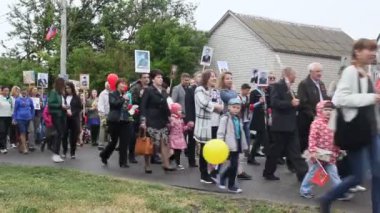 Primorsko-Akhtarsk, Rusya, 9 Mayıs 2018: Zafer günü kutlama Mayıs 9. Ölümsüz alayın zafer günü