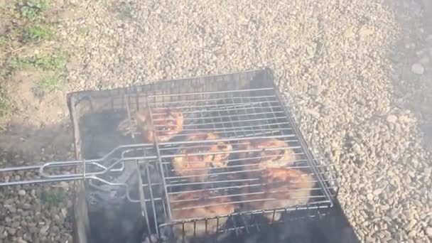 Cozinhando Churrasco Grelha — Vídeo de Stock