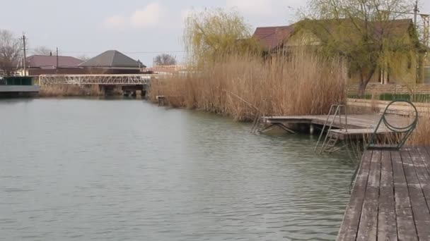 Het Kanaal Avond Aan Kust Zijn Huis — Stockvideo