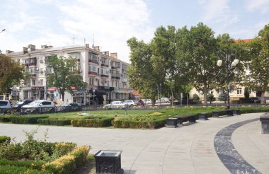 Krasnodar, Rusya - 19 Ağustos 2016: Alexander Boulevard Krasnodar Merkezi. Krasnodar Güney Rusya'da büyük bir şehirdir
