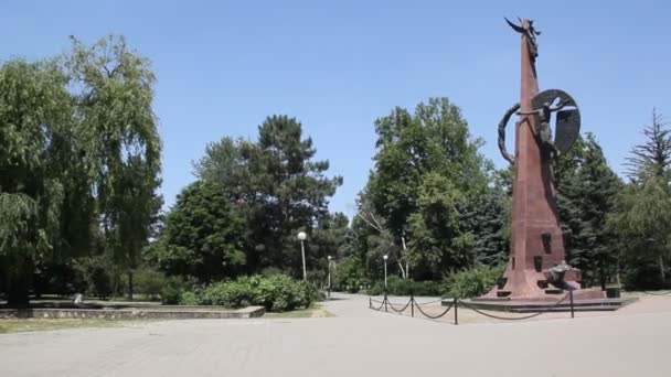 Krasnodar Ryssland Juni 2018 Monument Monument Till Sönerna Kuban Som — Stockvideo