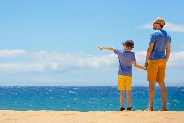 Family Two Father Son Enjoying Vacation Together Beautiful Polihua Beach — Stock Photo, Image