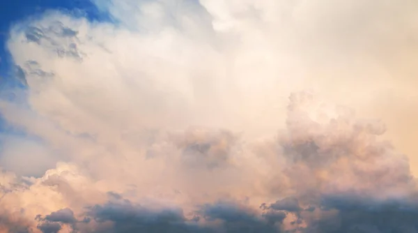 Bela Dramática Céu Fundo — Fotografia de Stock