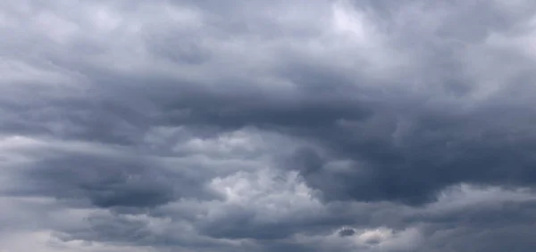 Dunkler Dramatischer Himmel Hintergrund — Stockfoto