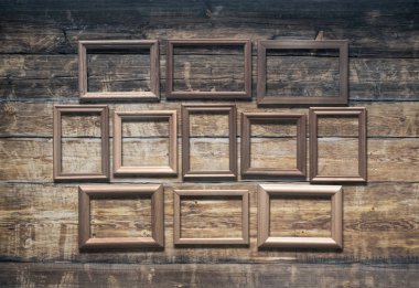eski, duvarda çerçeve