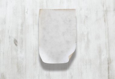 Kağıt ahşap zemin üzerinde