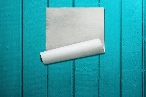 Weißes Papier Auf Alter Holzwand Hintergrund Mit Kopierraum — Stockfoto