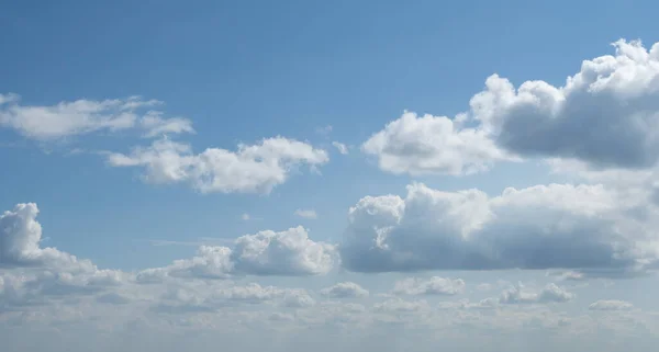 Beaux Nuages Fond Bleu Ciel — Photo