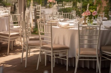 Düğün Salonu koltuklarda