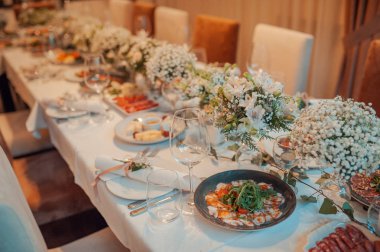 Festival düğün masaya yiyecek