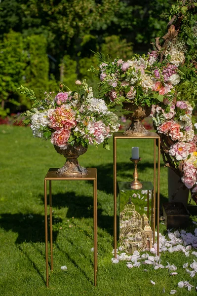 Huwelijksdecoratie Bloemen — Stockfoto