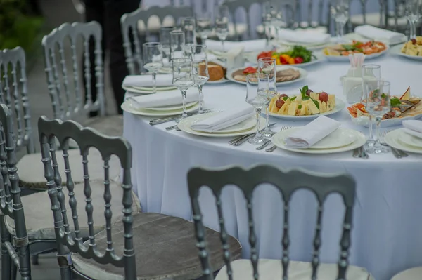 Eten Tafel Van Feestelijke Bruiloft — Stockfoto