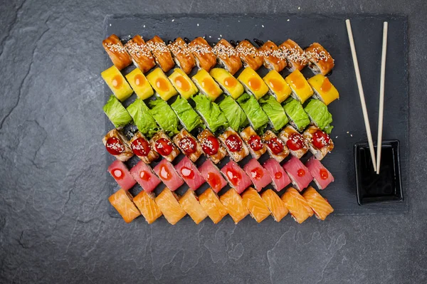 Sushi Set Different Types Maki Sushi Nigiri Sushi — Stock Photo, Image