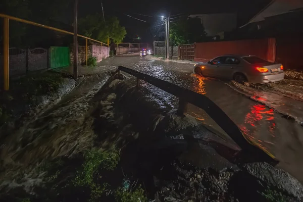 夜の街の洪水は ロイヤリティフリーのストック画像