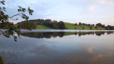 Güzel Alps Gölü Panoraması.