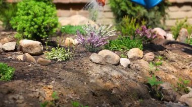 Sulama tesisleri yaz bahçesinde.