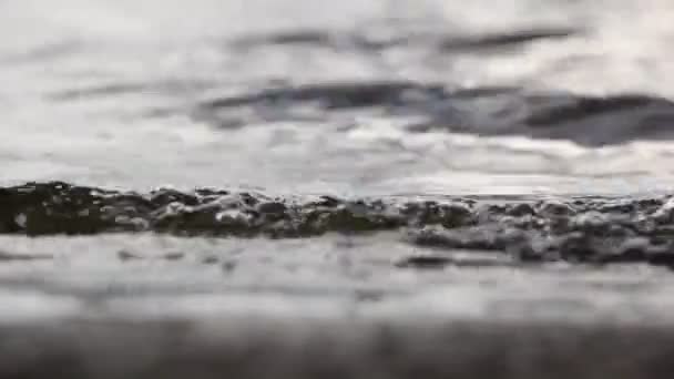 Κύματα Κινηματογράφηση Πρώτο Πλάνο Ρηχά Dof — Αρχείο Βίντεο