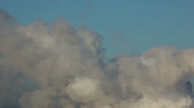 Yoğun duman boruları.