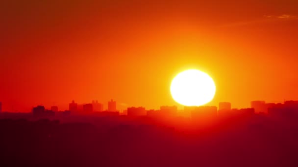 Pôr Sol Vermelho Sobre Cidade — Vídeo de Stock