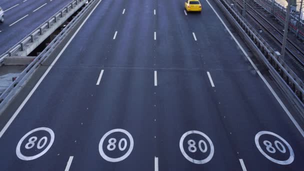 Stadtautobahn Mit Autos Perspektivansicht — Stockvideo