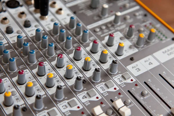 Audio Studio Sound Mixer Equalizer Bestuur Besturingselementen Top Bekijken Closeup — Stockfoto