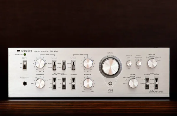 Vintage Audio Stereo Zesilovač Lesklý Kovový Přední Panel Optonica Sm464 — Stock fotografie