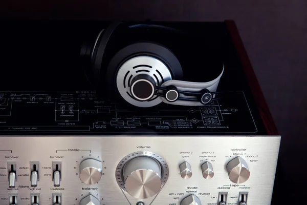 Auriculares Estéreo Áudio Parte Superior Amplificador Vintage Top View — Fotografia de Stock