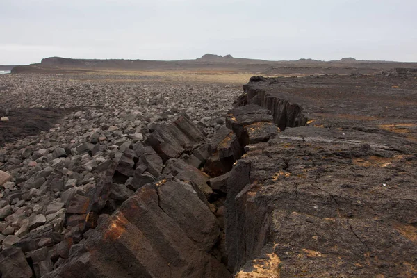 Islandia Reykjanes Península Roca Volcánica Azufre Piedras Costa Costa Paisaje —  Fotos de Stock