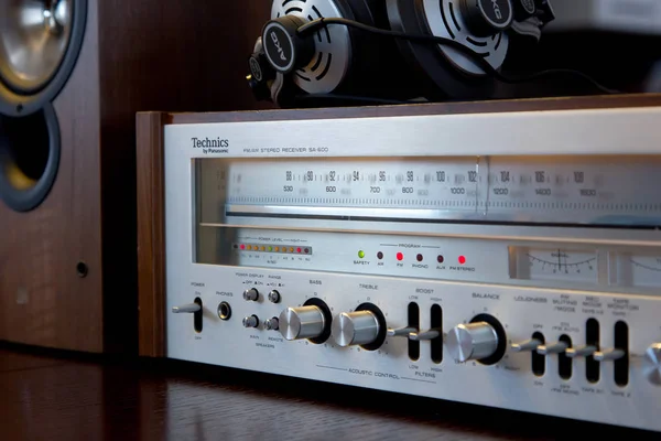 ONTARIO, CANADA - 3 de março de 2019 - Technics Vintage Audio Stereo — Fotografia de Stock