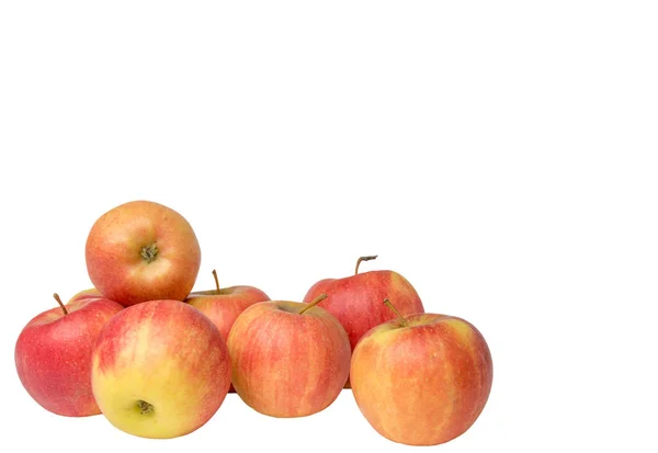 Jablka ovoce červené na bílém pozadí — Stock fotografie